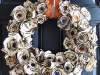 Paper Plate Wreath via lilblueboo.com