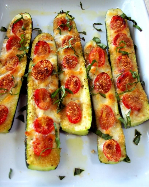 Zucchini Boats via lilblueboo.com