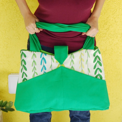 Diaper Bag Pattern Tutorial via lilblueboo.com Diaper Bag Pattern Tutorial via lilblueboo.com