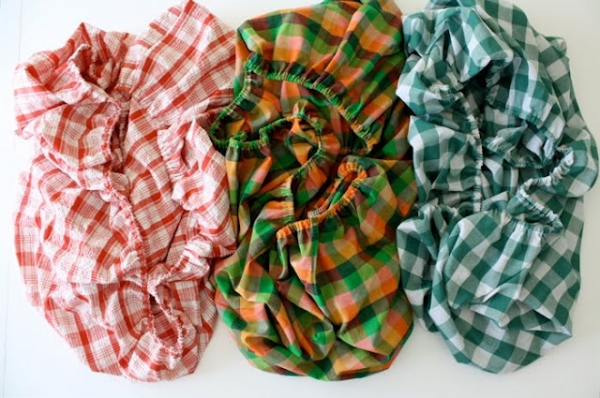 Toddler Sheets Tutorial via lilblueboo.com Toddler Sheets Tutorial via lilblueboo.com