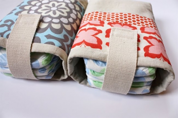 Diaper Pouch Tutorial via lilblueboo.com Diaper Pouch Tutorial via lilblueboo.com