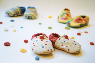 Baby Shoe Tutorial Tutorial via lilblueboo.com Baby Shoe Tutorial Tutorial via lilblueboo.com