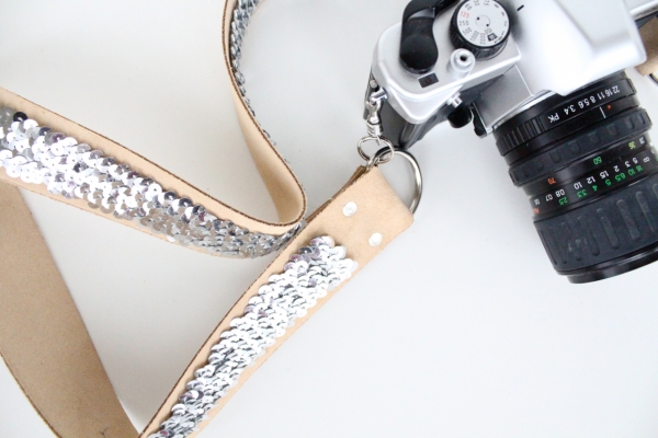 12 DIY Camera Strap Ideas: No Sew Sequin Camera Strap by Sugar and Cloth via lilblueboo.com