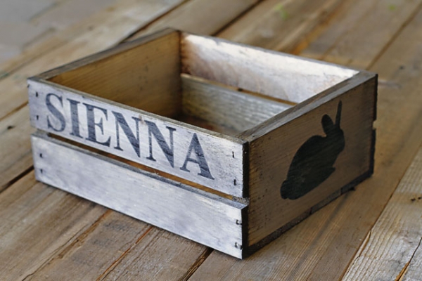 Easter Rustic Crate Tutorial via lilblueboo.com