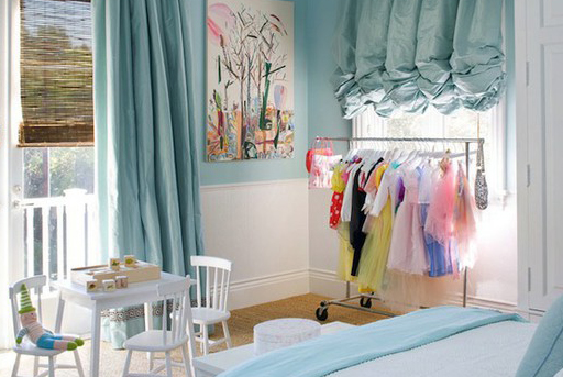 blue girls bedroom decor via lilblueboo.com