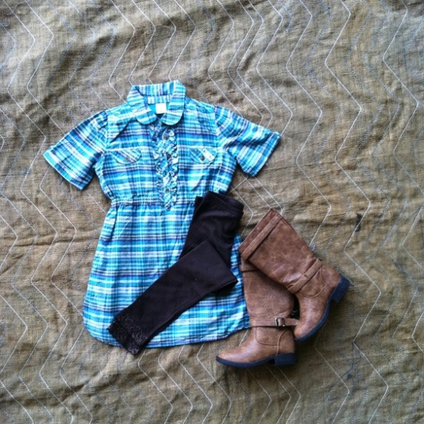 Old Navy Shirt Dress via lilblueboo.com Old Navy Shirt Dress via lilblueboo.com