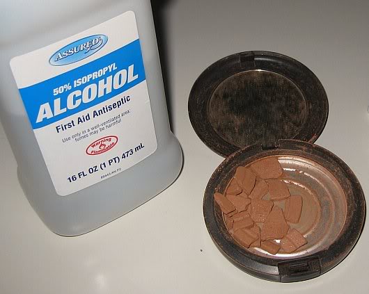  Random Household Tips: Fix your broken powder makeup at Katrina Lomidze via lilblueboo.com