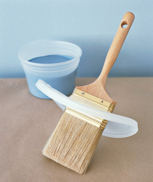  Random Household Tips: No more paint splatter with this DIY Coffee Can Shield at Real Simple via lilblueboo.com