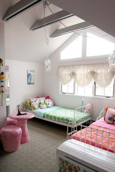 Shared Bedroom Ideas for Kids: Colorful Shared Room at Apartment Therapy via lilblueboo.com