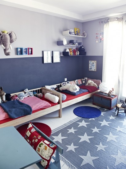 Shared Bedroom Ideas for Kids: Boy's Shared Room at Socialite Family via lilblueboo.com