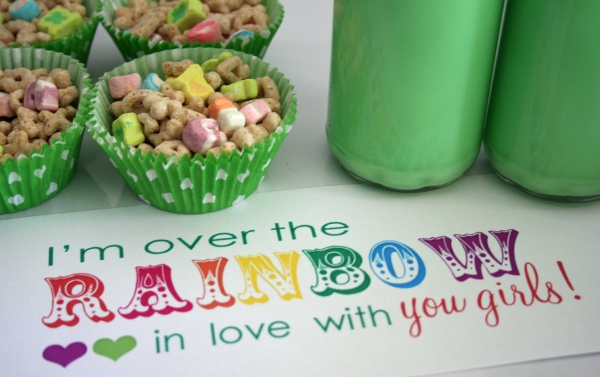 Free DIY St. Patrick's Day Printables by Thoughtfully Simple via lilblueboo.com
