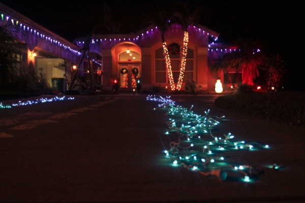 Christmas Tradition: Make a reindeer runway by Kelle Hampton via lilblueboo.com