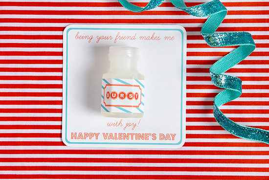 Bubble Valentine's Day card printable from Armelle Blog via lilblueboo.com