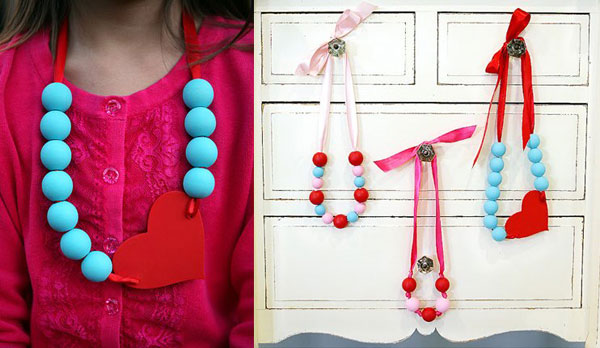 Valentine's Day DIY Necklace Ideas by Eighteen25 via lilblueboo.com