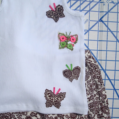 Applique Tutorial step 10 via lilblueboo.com