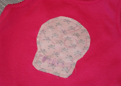 Reverse Applique Tutorial step 9 via lilblueboo.com