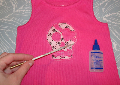 Reverse Applique Tutorial step 13 via lilblueboo.com