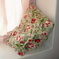 Top tutortials week - easiest, softest,k cheapest floor pillows ever via lilblueboo.com