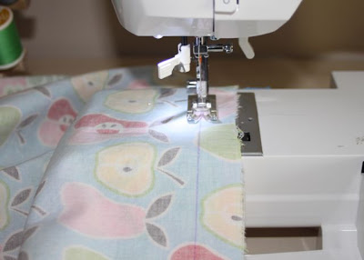 Wagon Cover Tutorial step 5 via lilblueboo.com Wagon Cover Tutorial step 5 via lilblueboo.com