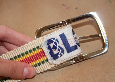 Sew buckle - DIY Tutorial via lilblueboo.com