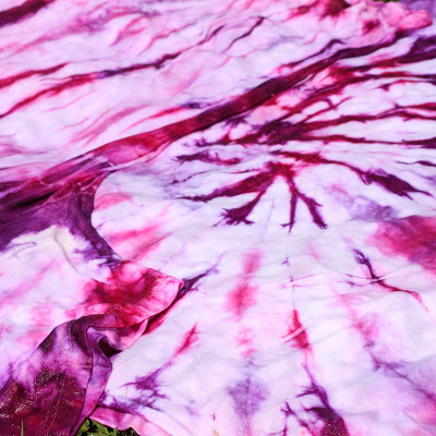 Yummy Tie Dye Colors via lilblueboo.com