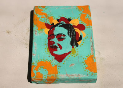 How to make a distressed folk art-style painting. DIY tutorial at this stage via lilblueboo.com