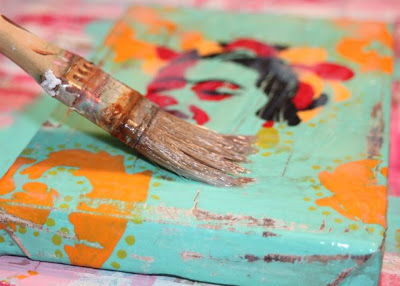 How to make a distressed folk art-style painting. DIY tutorial thin layer of step 1 via lilblueboo.com