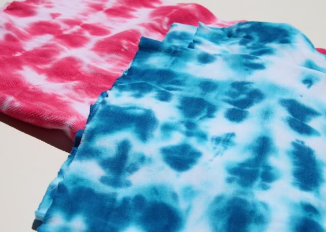 Tie Dyeing using Procion Dye - Ashley Hackshaw / Lil Blue Boo