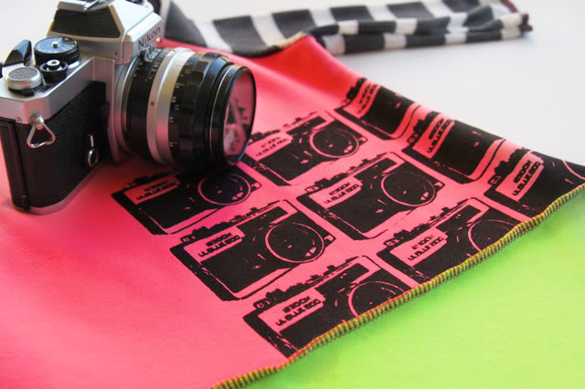 Camera Art Free Download for DIY crafts and clothing #photography via lilblueboo.com