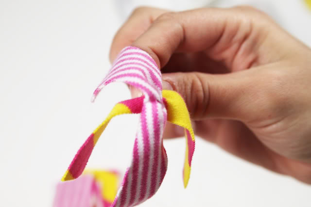 Upcycled Knit Pom Pom Hair Accessories (A Tutorial) via lilblueboo.com