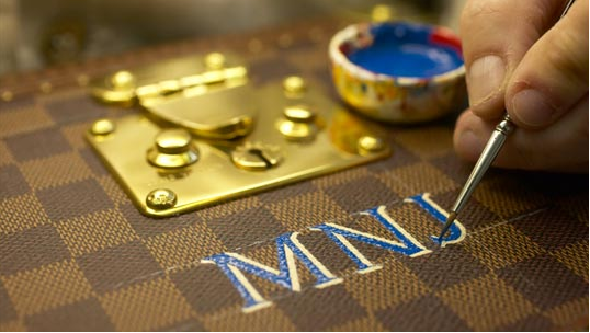 louis vuitton hand painting