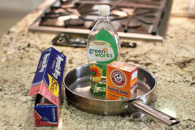 Baking soda on sale for silver necklace