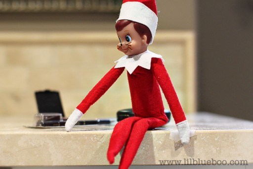 Elf on the Shelf Ideas - Getting into Mom's Mascara