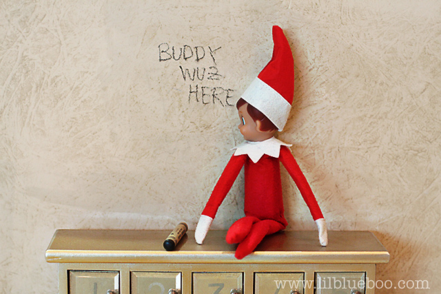18 Elf on the Shelf Ideas (An Elf-Sized Photo Shoot) .