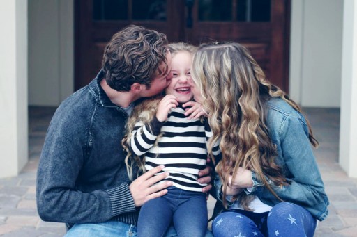 Family Photo - Choose Joy - Ashley Hackshaw