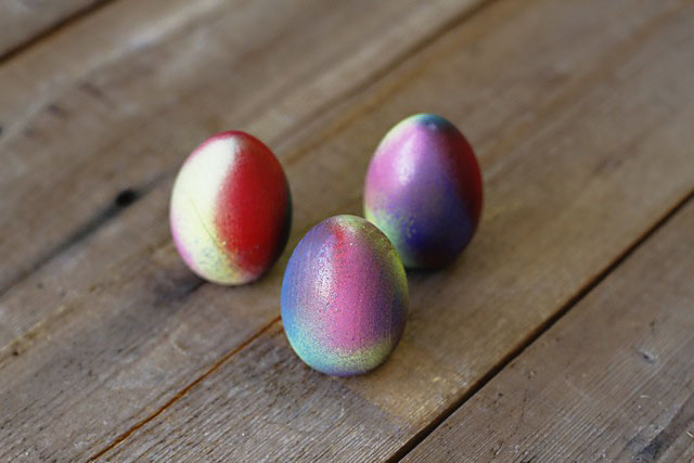 Alternative Easter Eggs step 6 (A Tutorial) via lilblueboo.com