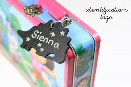 Chalkboard ID tags via lilblueboo.com