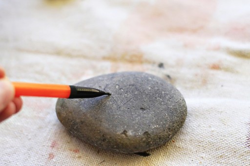 Carving River Rocks with a Dremel (Step 1) via lilblueboo.com