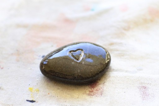 DIY Carved Rock / Pebble via lilblueboo.com