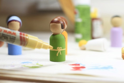 How to Make Wooden Peg People via lilblueboo.com