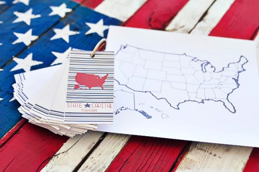 DIY States and Capitals Flashcards by Pen and Paint via lilblueboo.com #teaching #states #learning #teachers