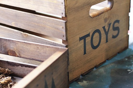 DIY Toy Crate to hold small presents under the Christmas Tree via lilblueboo.com