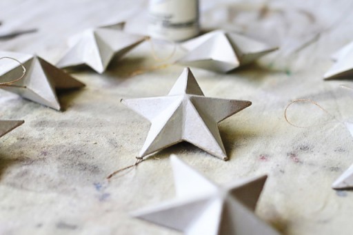 DIY rustic star ornaments via lilblueboo.com