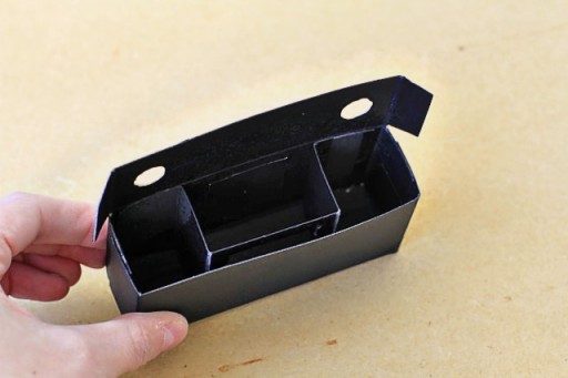 make a pinhole camera at home via lilblueboo.com