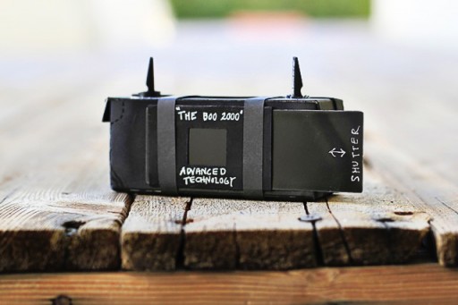 Make a pinhole camera via lilblueboo.com