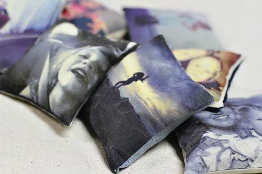 how to make a picture pillow via lilblueboo.com