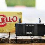 Pinhole Camera from a Jello Box via lilblueboo.com