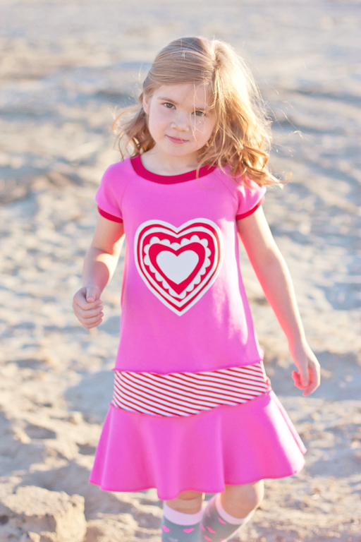 Pink and Red Knit Heart Dress for Valentine's Day via Ashley Hackshaw / lilblueboo.com #valentinesday #valentine 