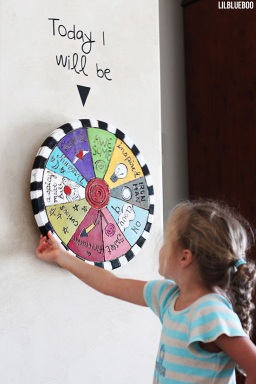 DIY Folk Art Spinning Wheel via Ashley Hackshaw / Lil Blue Boo #education #art #diy