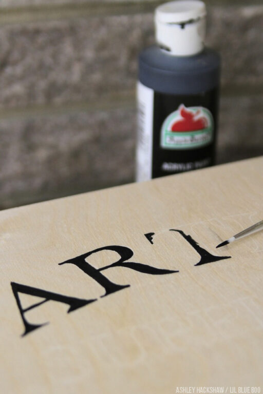 How to paint letters - the art of lettering